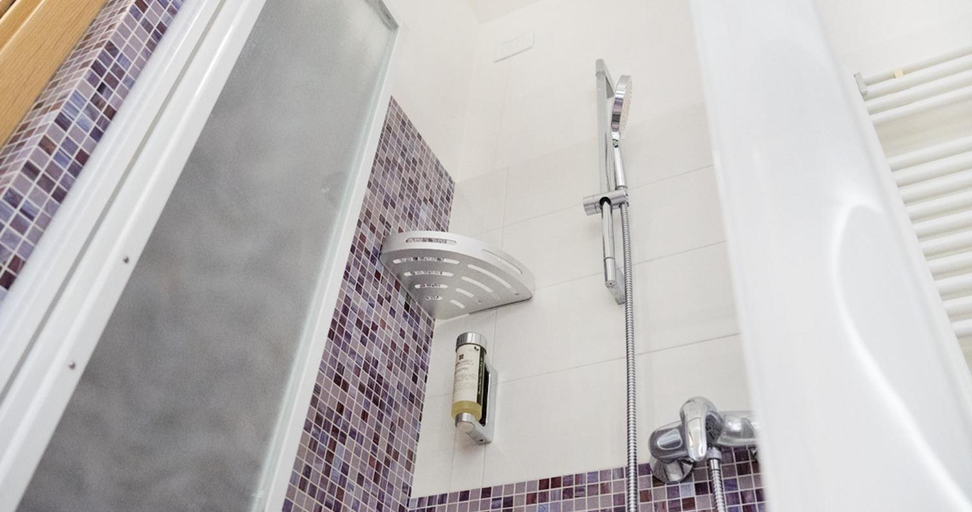 Oleandro Apartment - Featuring A Private Garden And Access To 5 Pools Дезенцано-дель-Гарда Экстерьер фото
